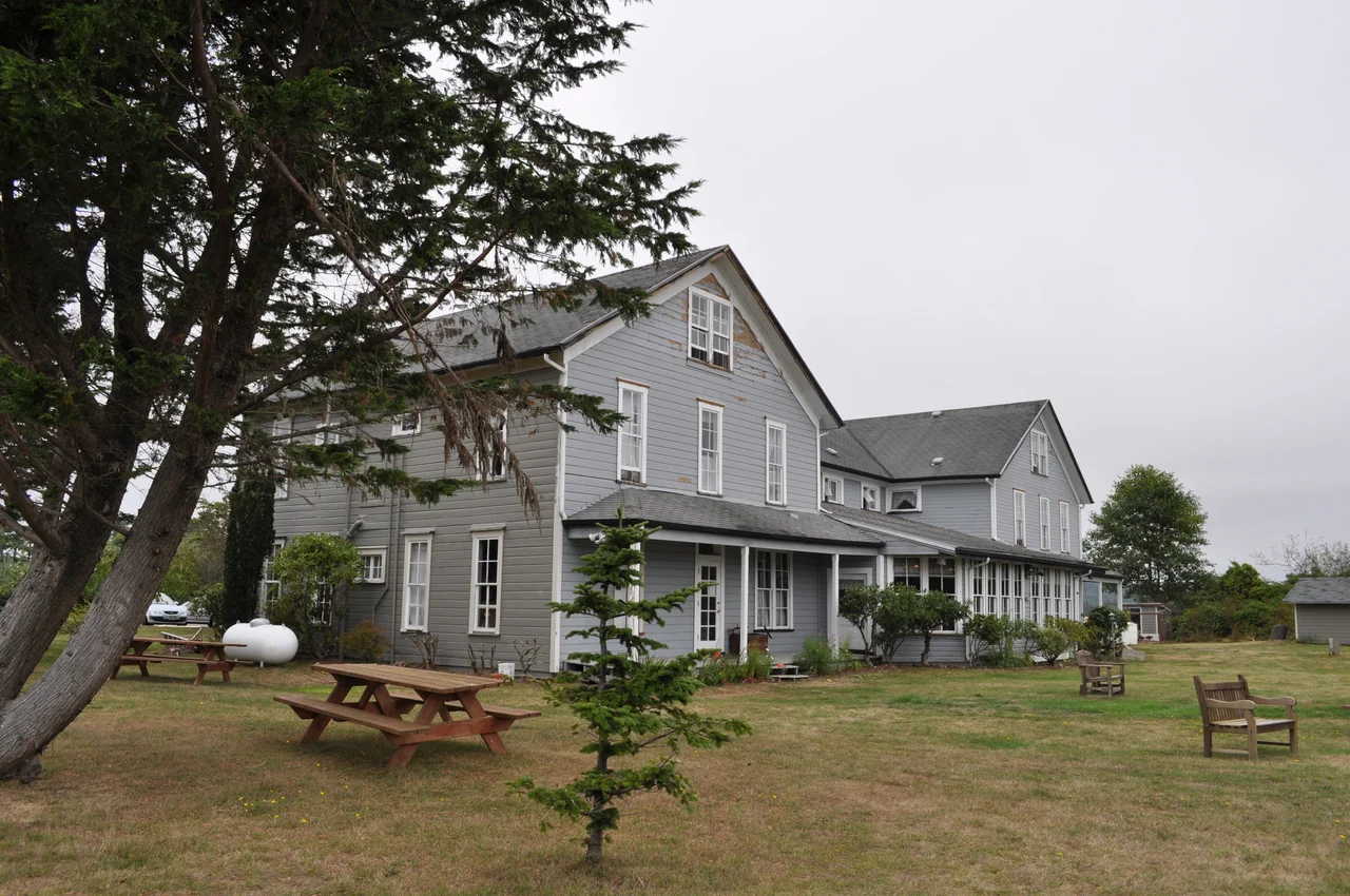 Tokeland Hotel, Tokeland, Washington, USA. The oldest resort hotel in the state of Washington, the building is listed on the National Register of Historic Places.