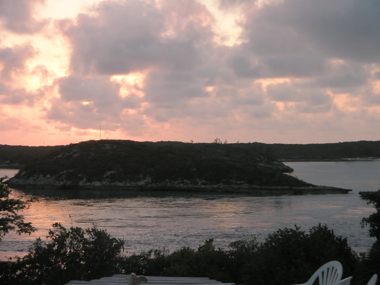 Beautiful sunset from the Thunderball restaurant in Staniel Cay, Bahamas.