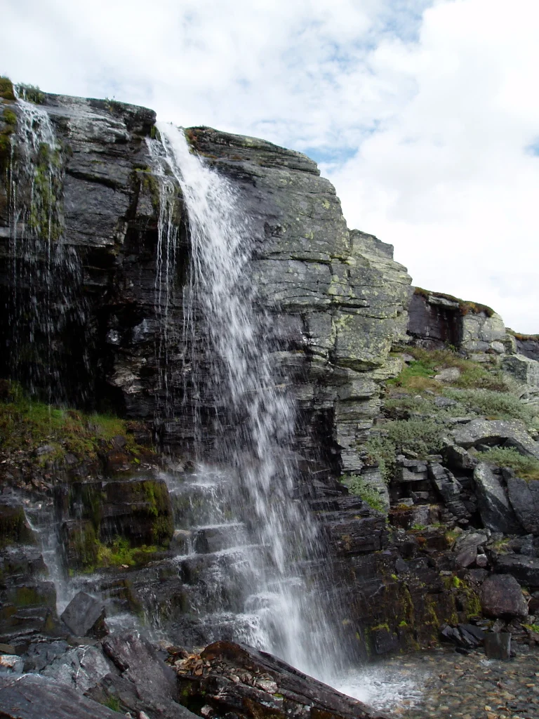 Rondane-mountainshower.JPG