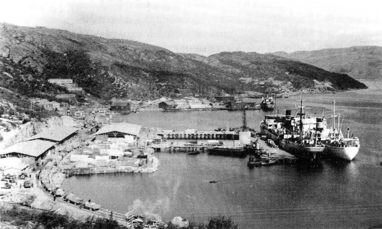 Finnish Liinahamari harbour during Interim Peace 1940–1941. During that time Liinahamari was the only harbour in Finland with access to oceans.