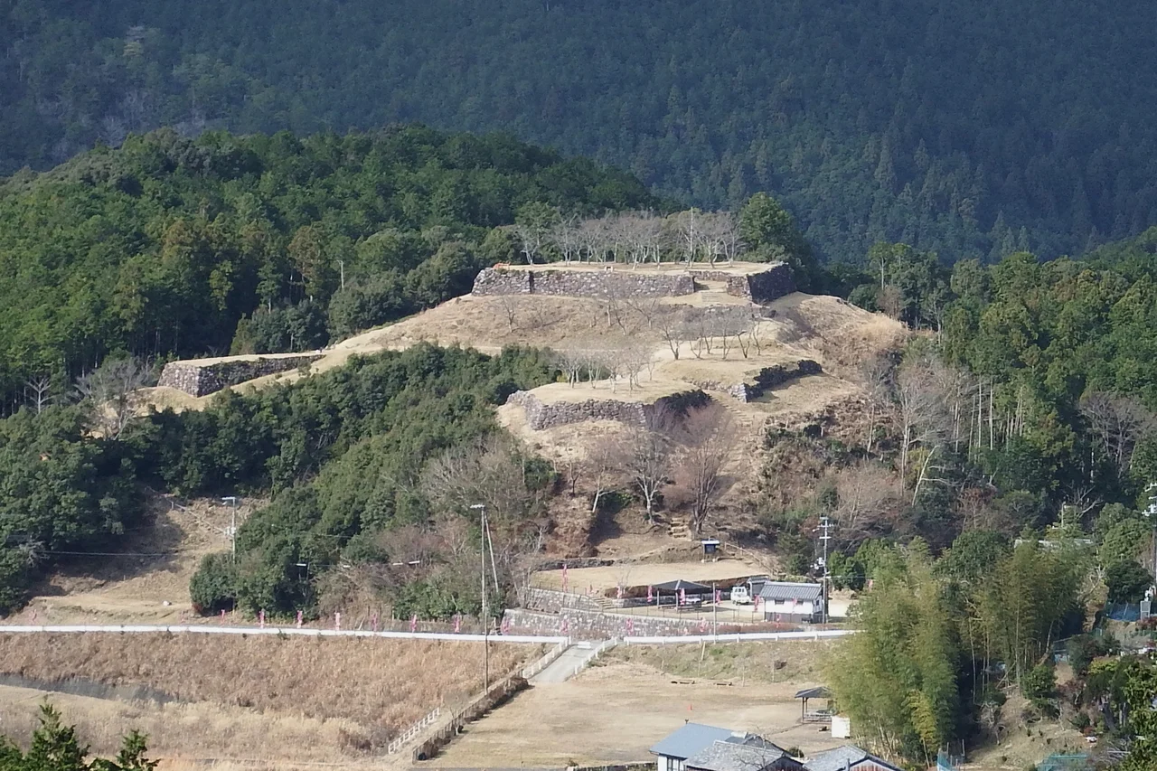 Distant View of Akagi Castle